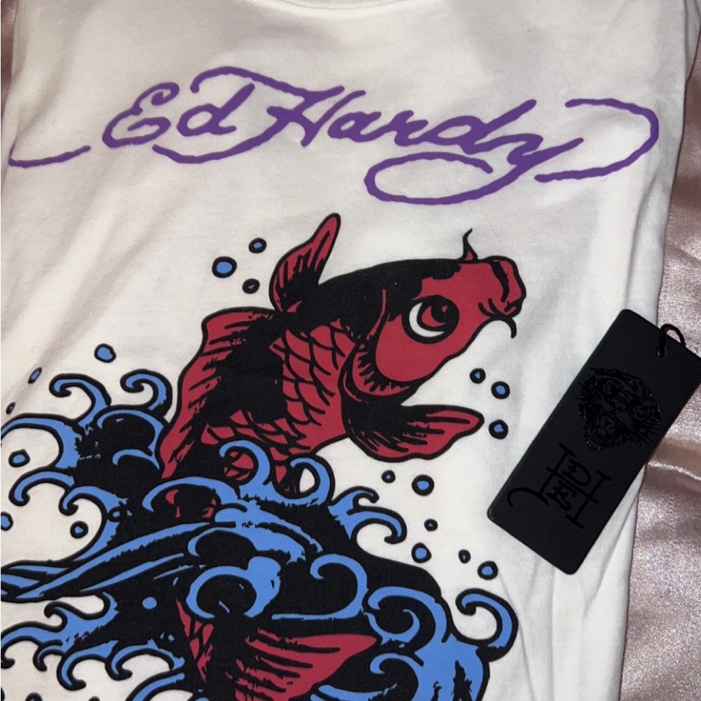 Ed hardy coi fish tee